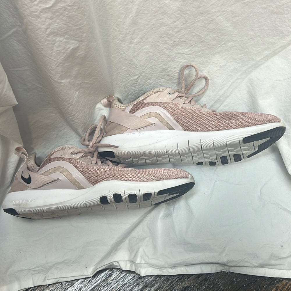 Nike Flex Shoes